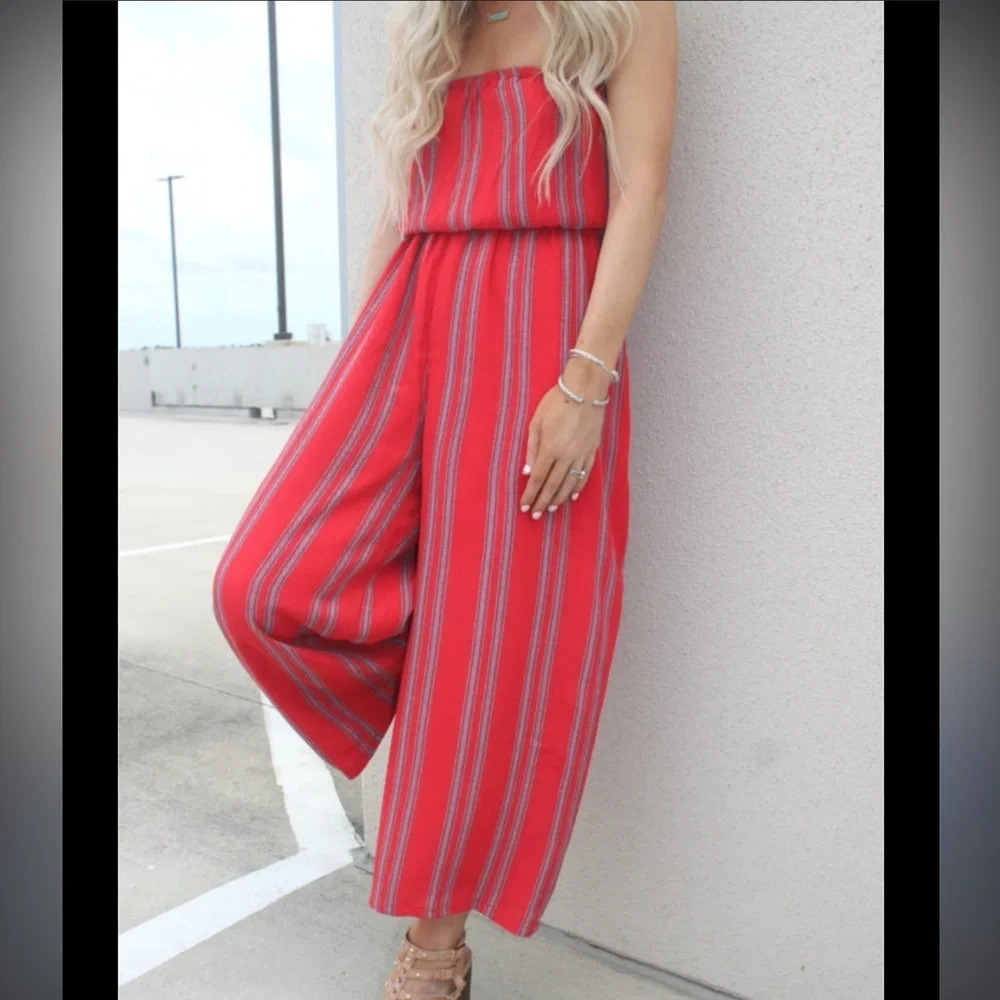 Silence and Noise sz XS red and blue off the shoulder wide leg jumpsuit like-new